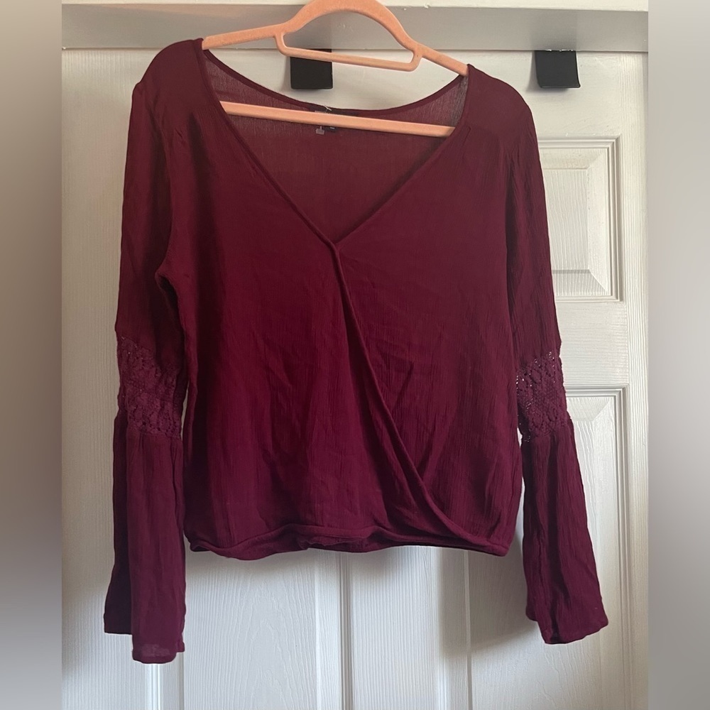 American Eagle Outfitters Long Sleeve Blouse